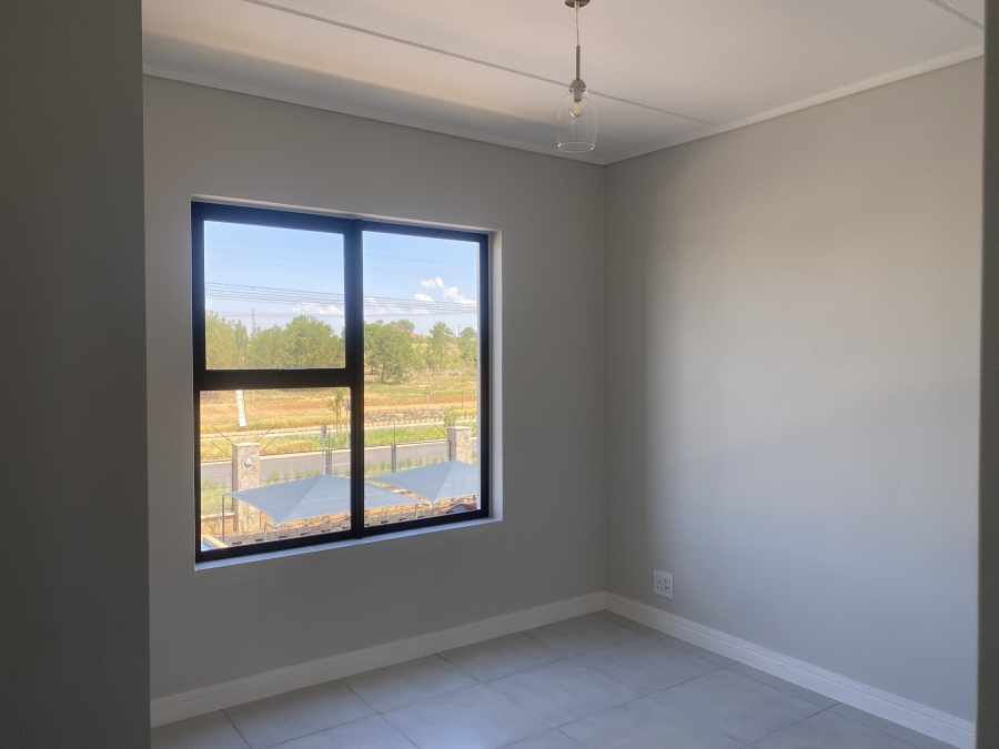 To Let 1 Bedroom Property for Rent in Mooikloof Equestrian Estate Gauteng