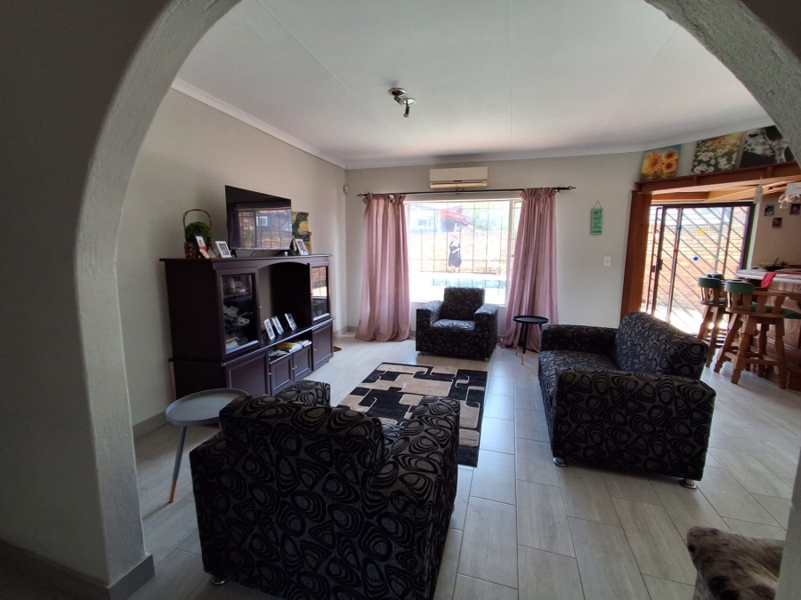 2 Bedroom Property for Sale in Birchleigh Gauteng