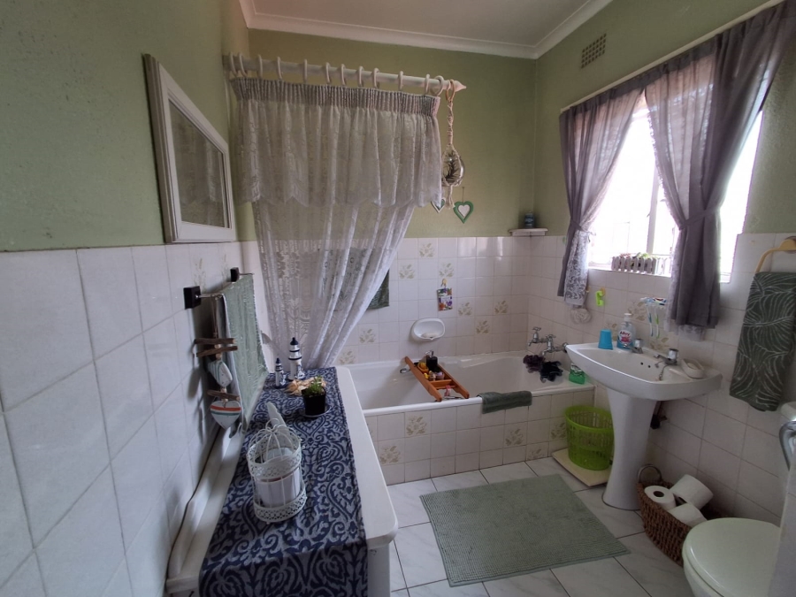 2 Bedroom Property for Sale in Birchleigh Gauteng