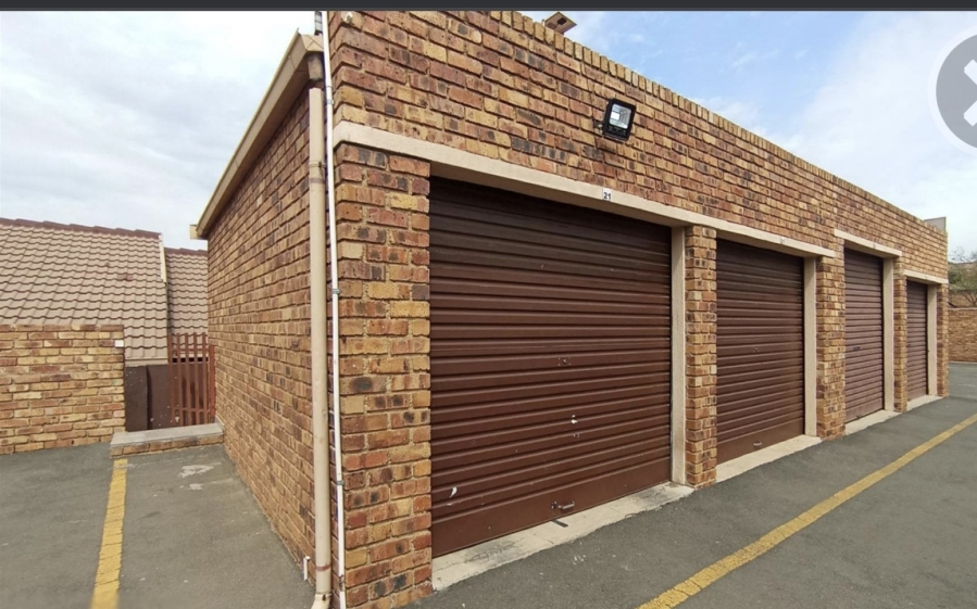 3 Bedroom Property for Sale in Terenure Gauteng