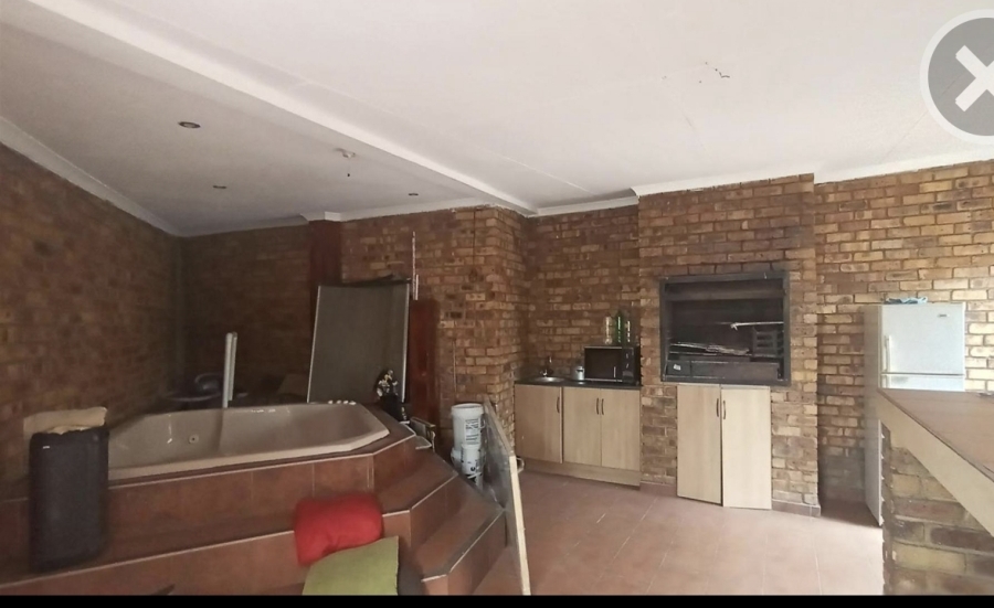 3 Bedroom Property for Sale in Terenure Gauteng