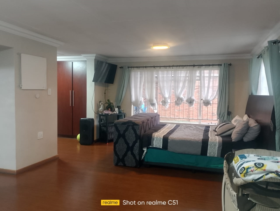 4 Bedroom Property for Sale in Van Dyk Park Gauteng