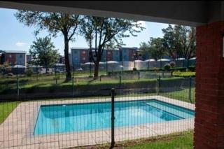 2 Bedroom Property for Sale in Grand Central Gauteng