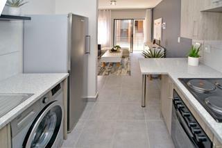 2 Bedroom Property for Sale in Grand Central Gauteng