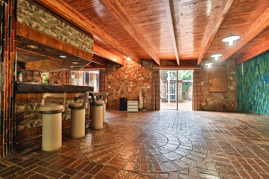 10 Bedroom Property for Sale in Olympus AH Gauteng