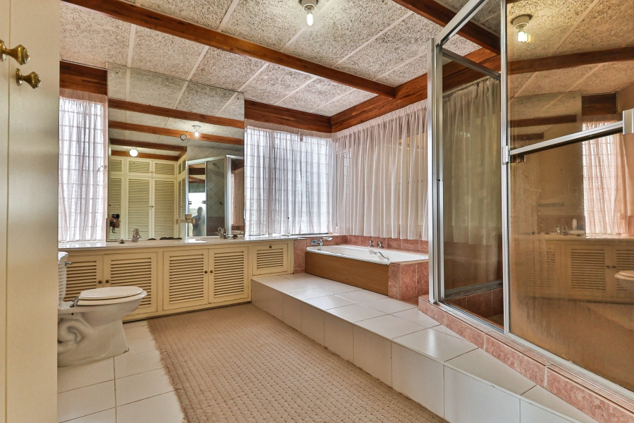 10 Bedroom Property for Sale in Olympus AH Gauteng