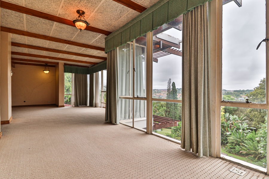 10 Bedroom Property for Sale in Olympus AH Gauteng