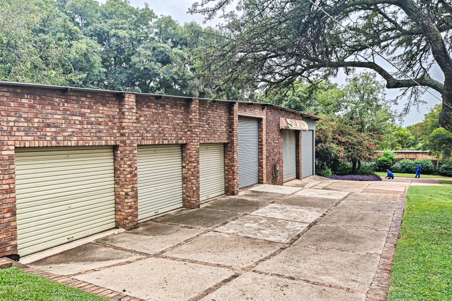 10 Bedroom Property for Sale in Olympus AH Gauteng