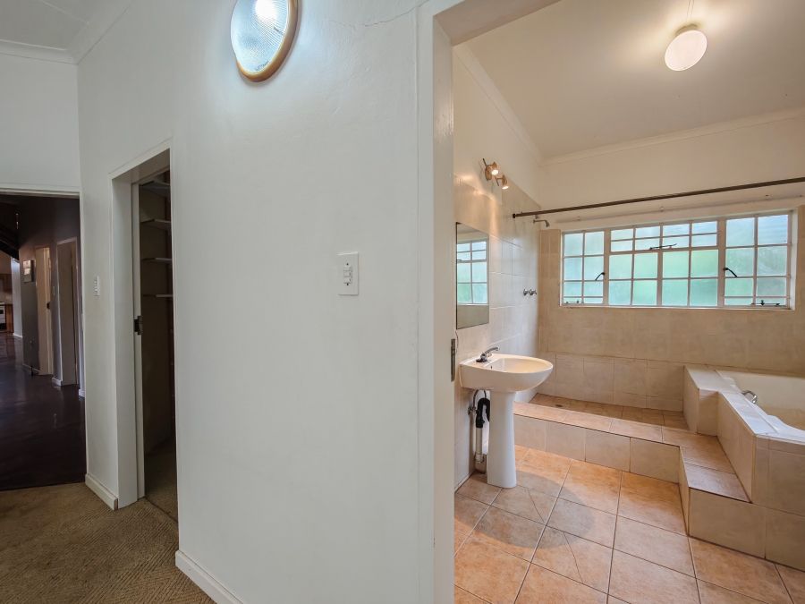 10 Bedroom Property for Sale in Olympus AH Gauteng