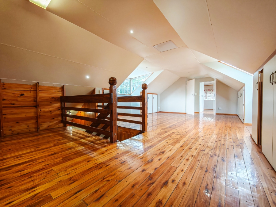 10 Bedroom Property for Sale in Olympus AH Gauteng