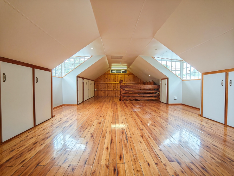 10 Bedroom Property for Sale in Olympus AH Gauteng