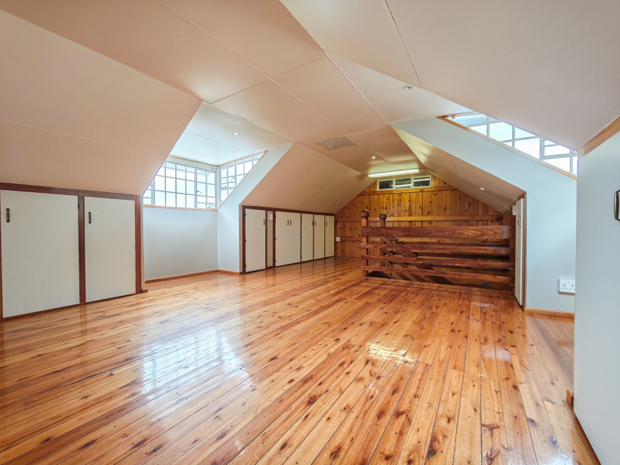 10 Bedroom Property for Sale in Olympus AH Gauteng