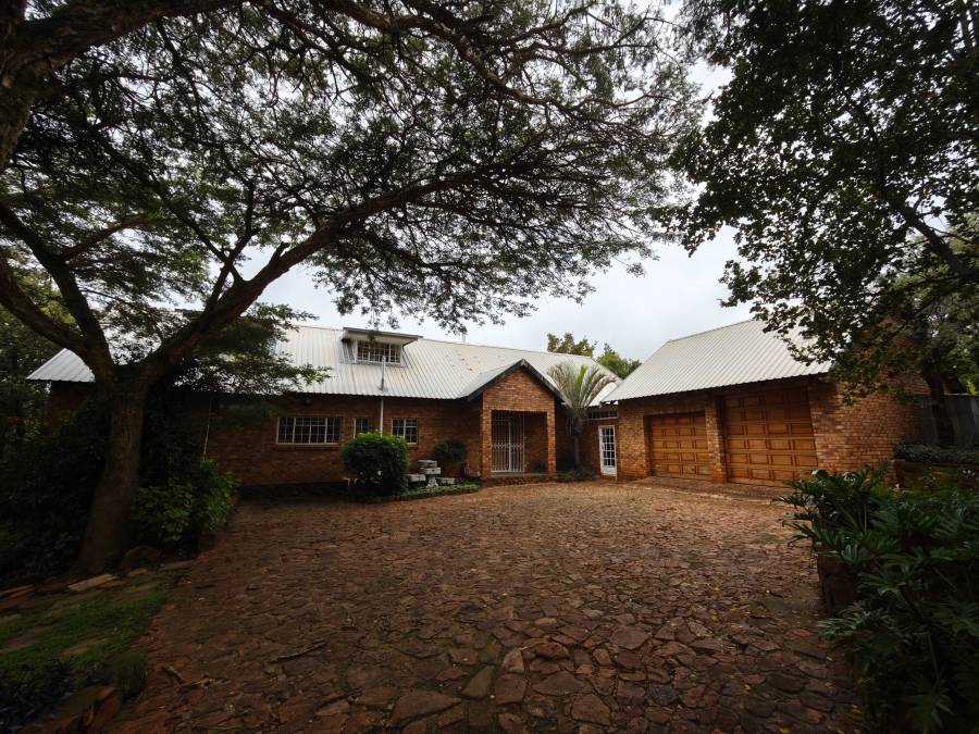 10 Bedroom Property for Sale in Olympus AH Gauteng