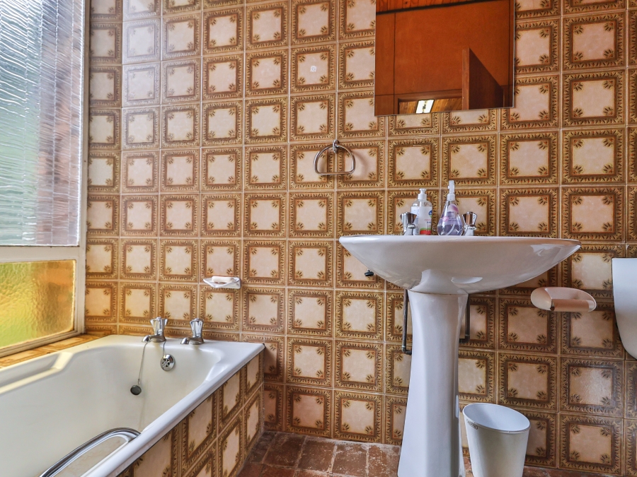 10 Bedroom Property for Sale in Olympus AH Gauteng