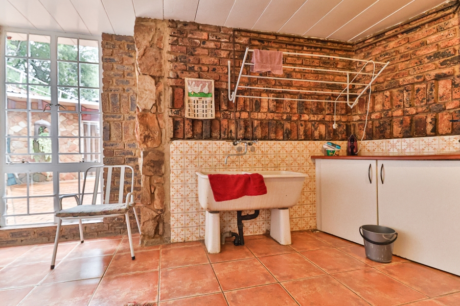 10 Bedroom Property for Sale in Olympus AH Gauteng