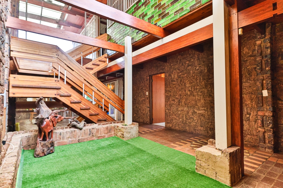 10 Bedroom Property for Sale in Olympus AH Gauteng