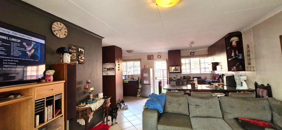 3 Bedroom Property for Sale in Willow Park Manor Gauteng