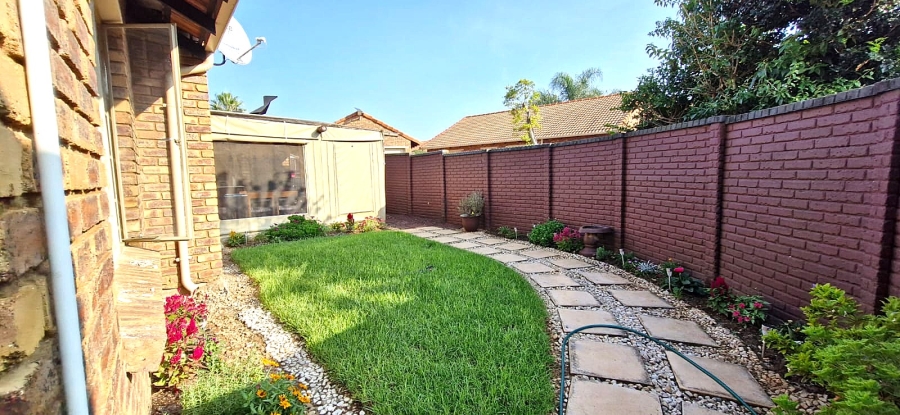 3 Bedroom Property for Sale in Willow Park Manor Gauteng