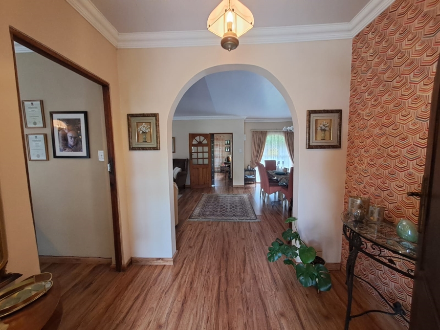 4 Bedroom Property for Sale in Three Rivers Proper Gauteng
