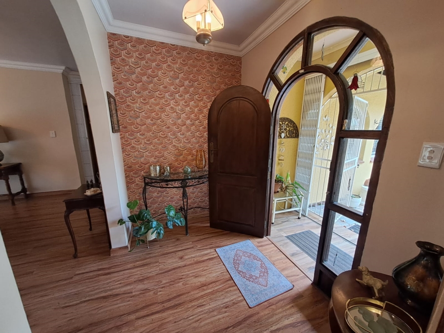 4 Bedroom Property for Sale in Three Rivers Proper Gauteng