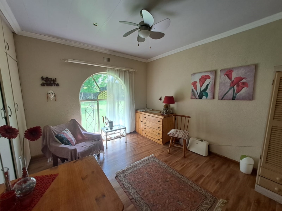 4 Bedroom Property for Sale in Three Rivers Proper Gauteng