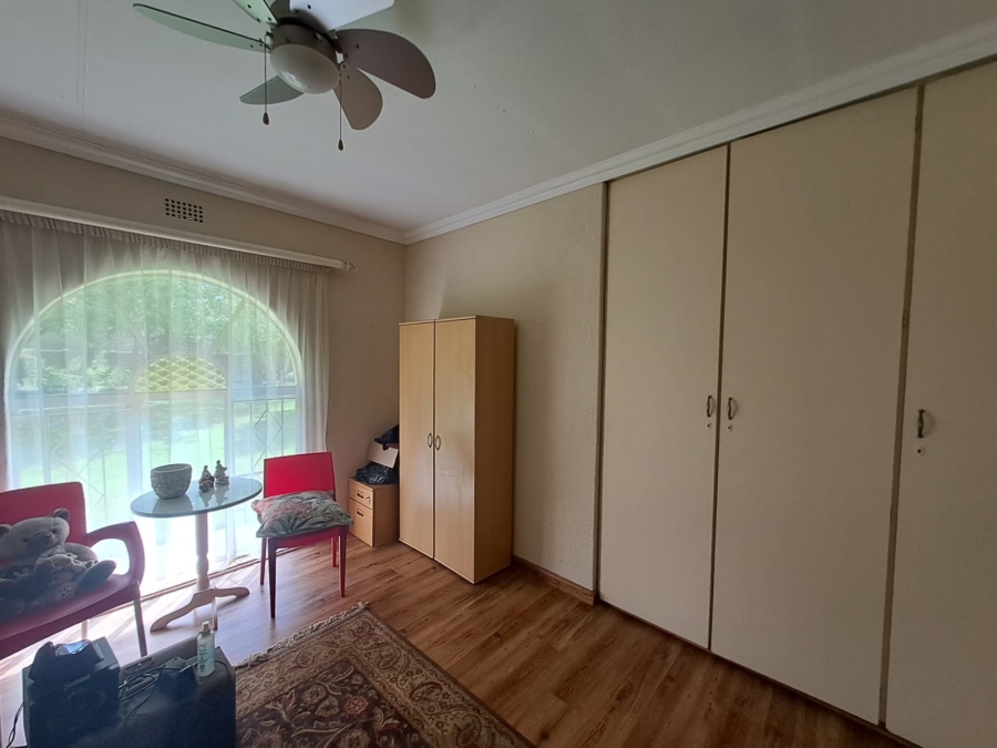 4 Bedroom Property for Sale in Three Rivers Proper Gauteng