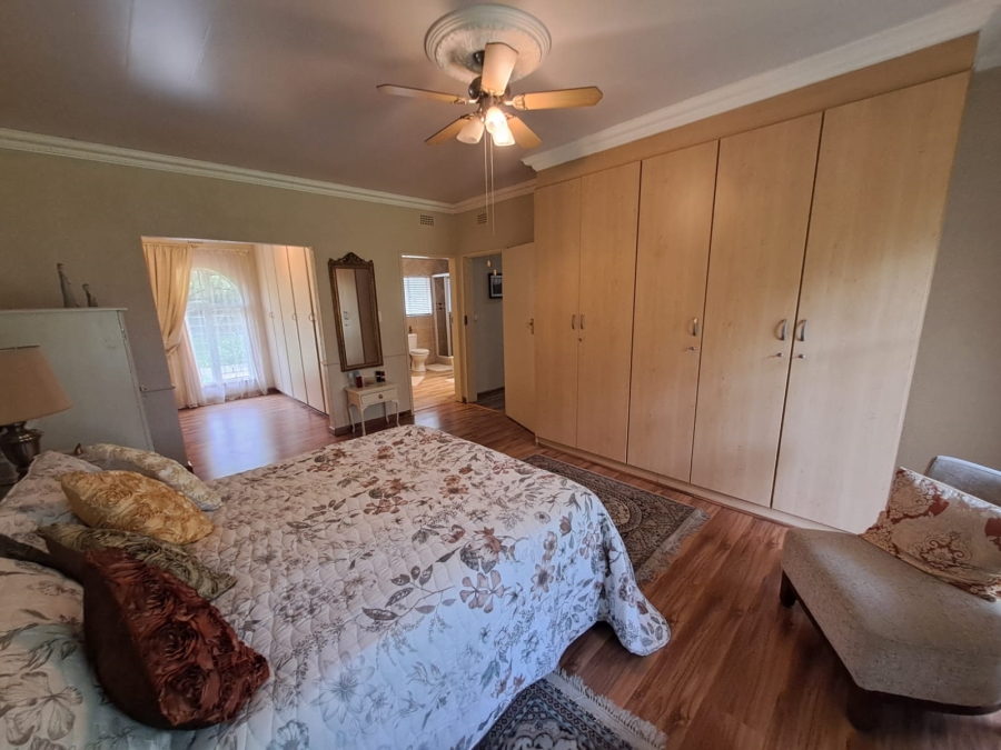 4 Bedroom Property for Sale in Three Rivers Proper Gauteng