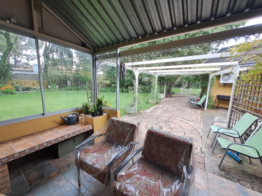 4 Bedroom Property for Sale in Three Rivers Proper Gauteng