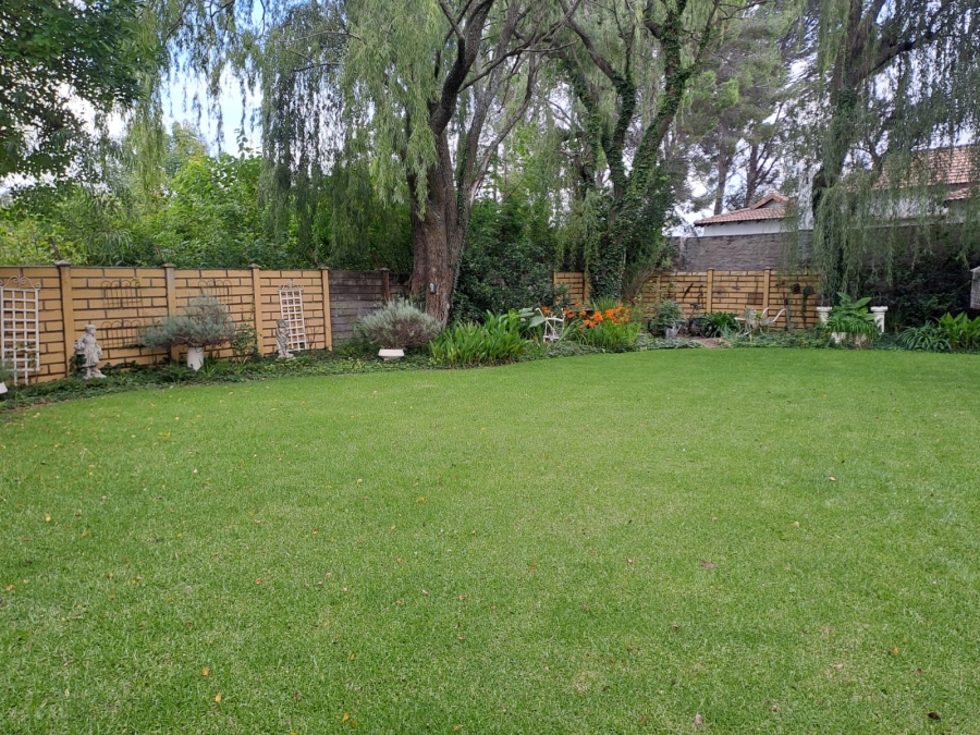 4 Bedroom Property for Sale in Three Rivers Proper Gauteng