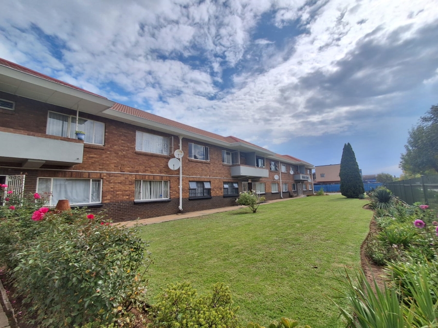 2 Bedroom Property for Sale in Three Rivers Gauteng