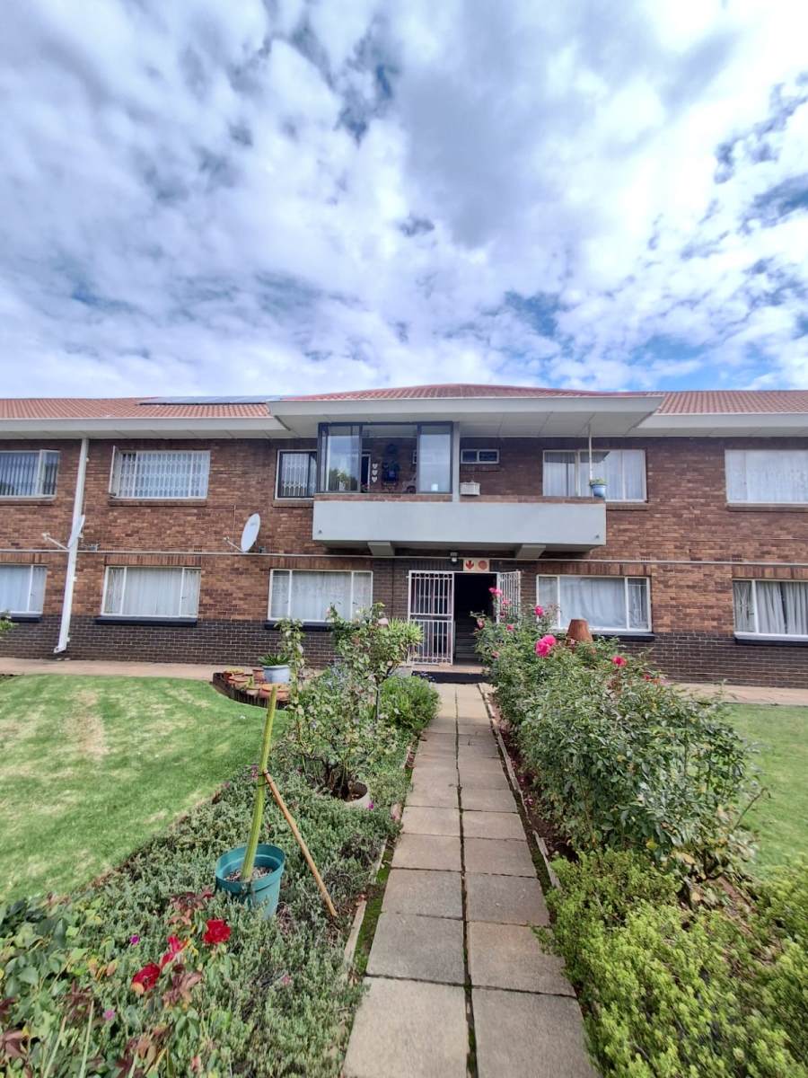 2 Bedroom Property for Sale in Three Rivers Gauteng