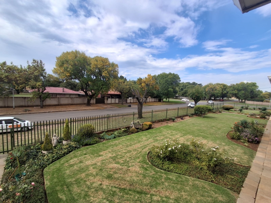 2 Bedroom Property for Sale in Three Rivers Gauteng