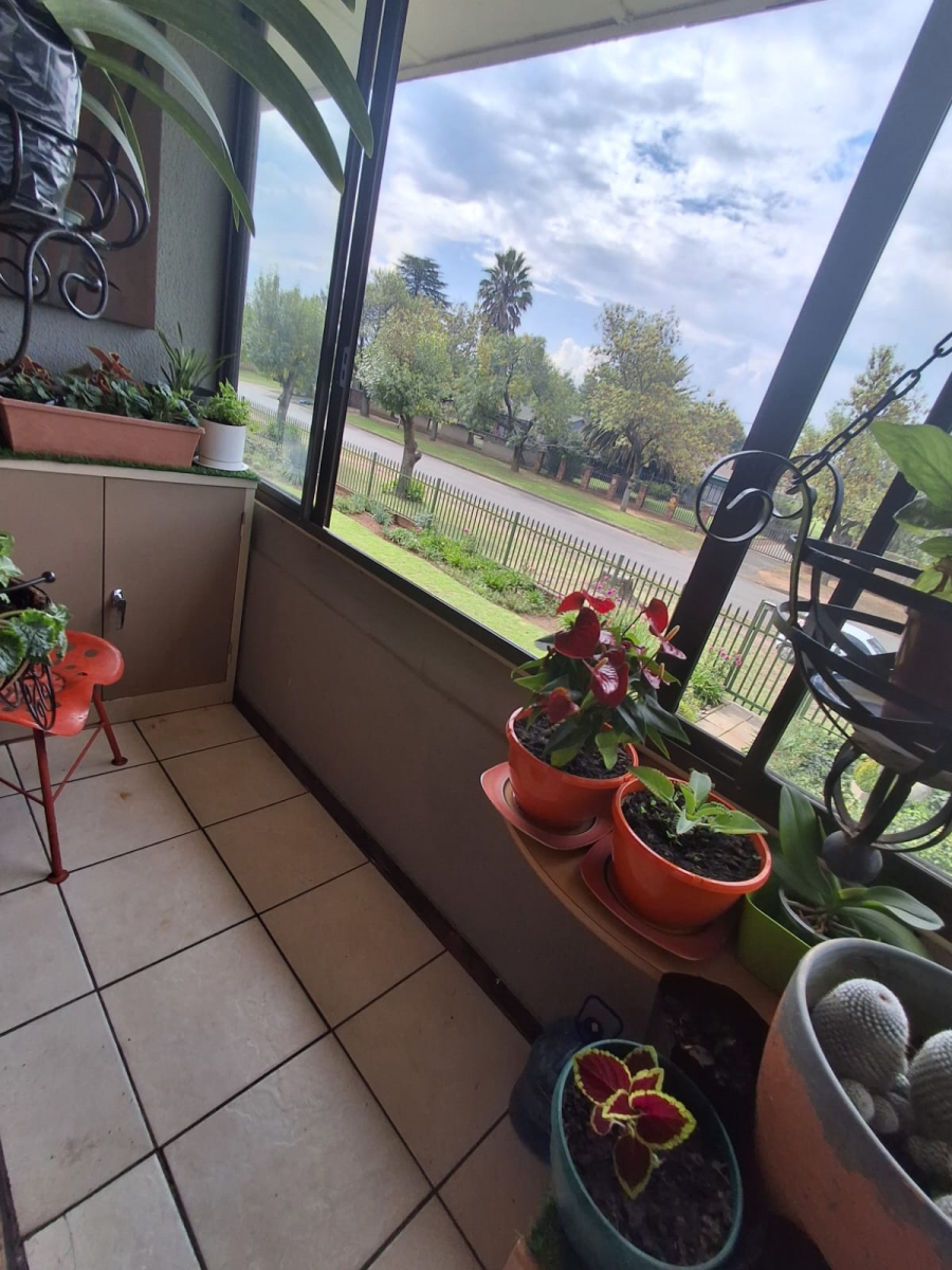 2 Bedroom Property for Sale in Three Rivers Gauteng