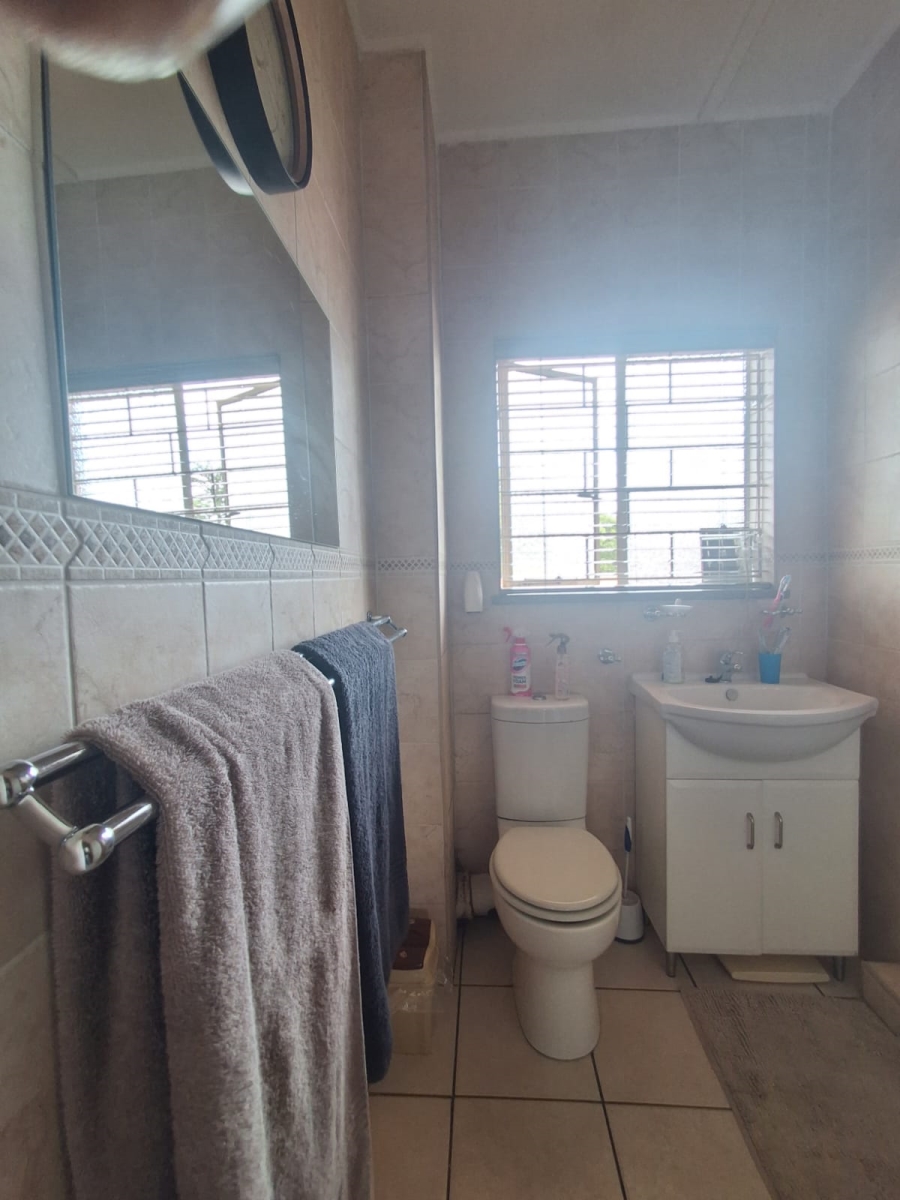 2 Bedroom Property for Sale in Three Rivers Gauteng