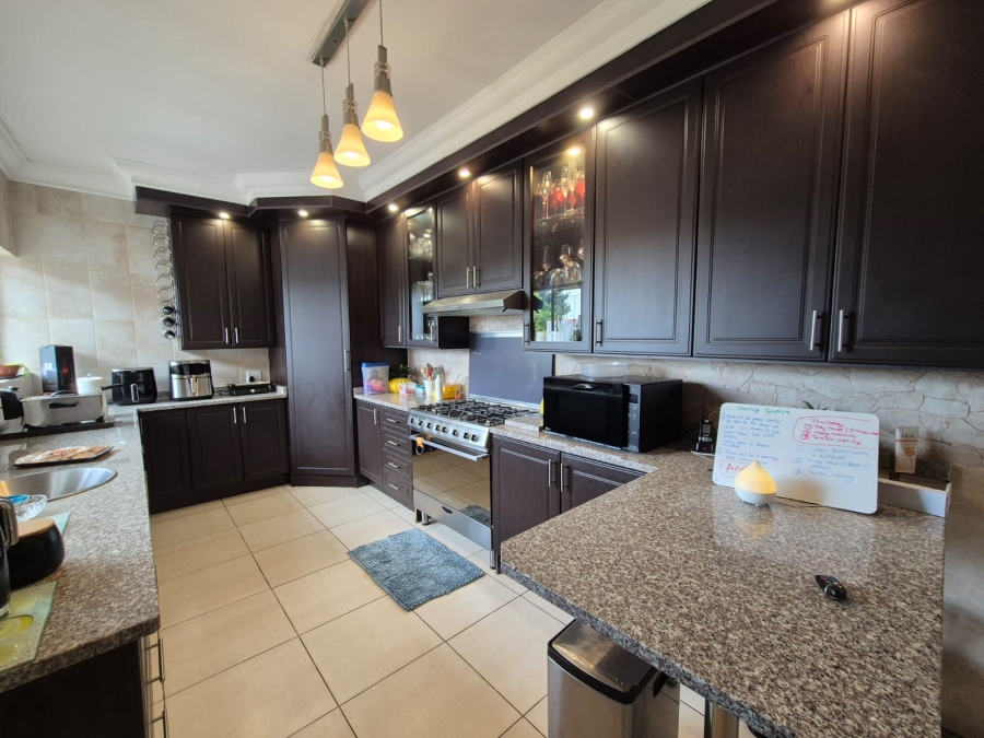 5 Bedroom Property for Sale in Vanderbijlpark SE 2 Gauteng