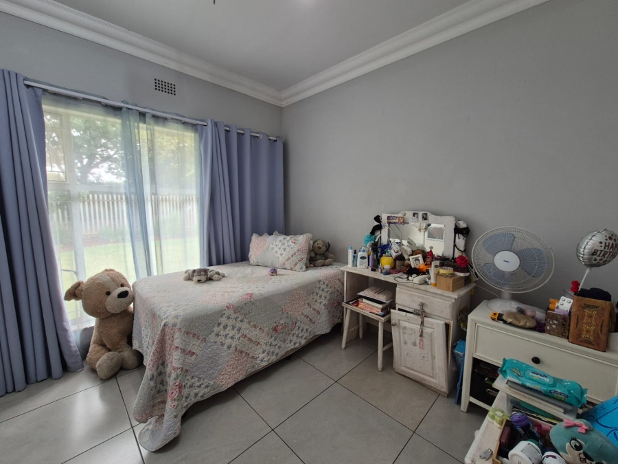 5 Bedroom Property for Sale in Vanderbijlpark SE 2 Gauteng