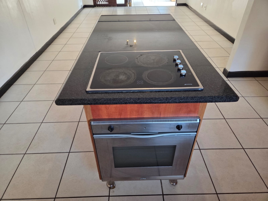 2 Bedroom Property for Sale in Sunninghill Gauteng