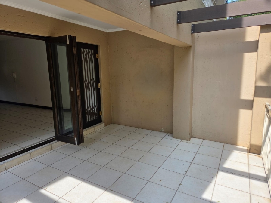2 Bedroom Property for Sale in Sunninghill Gauteng