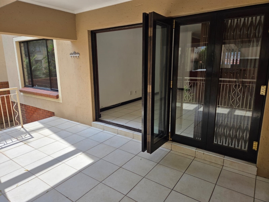 2 Bedroom Property for Sale in Sunninghill Gauteng