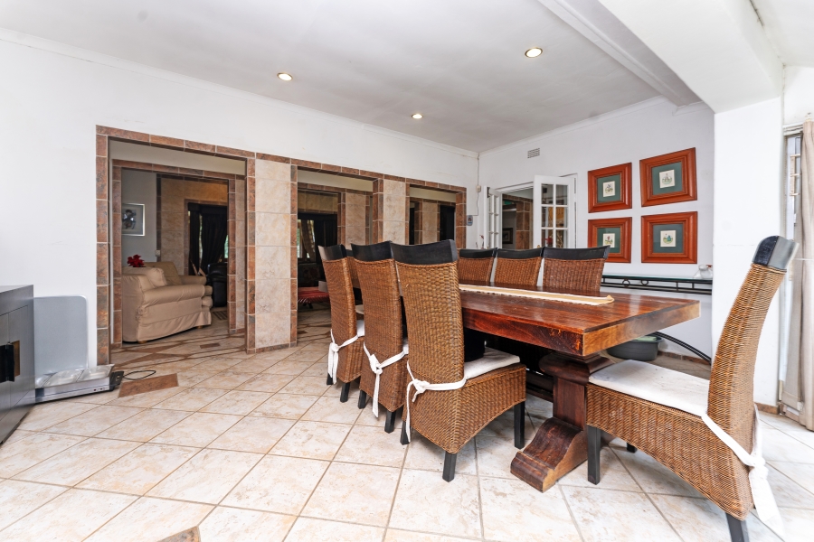 5 Bedroom Property for Sale in Glenadrienne West Gauteng