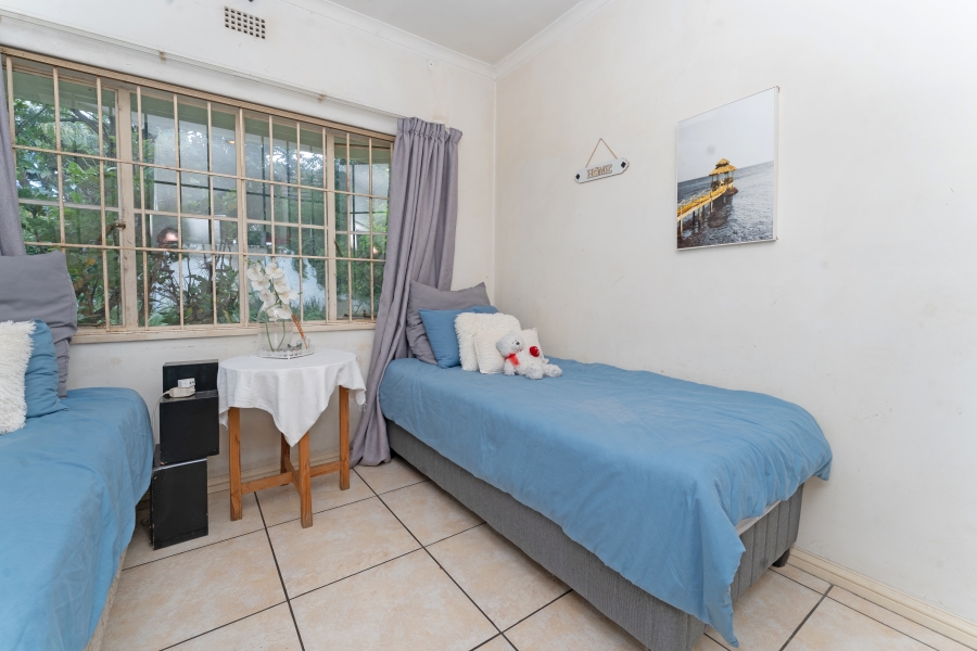 5 Bedroom Property for Sale in Glenadrienne West Gauteng