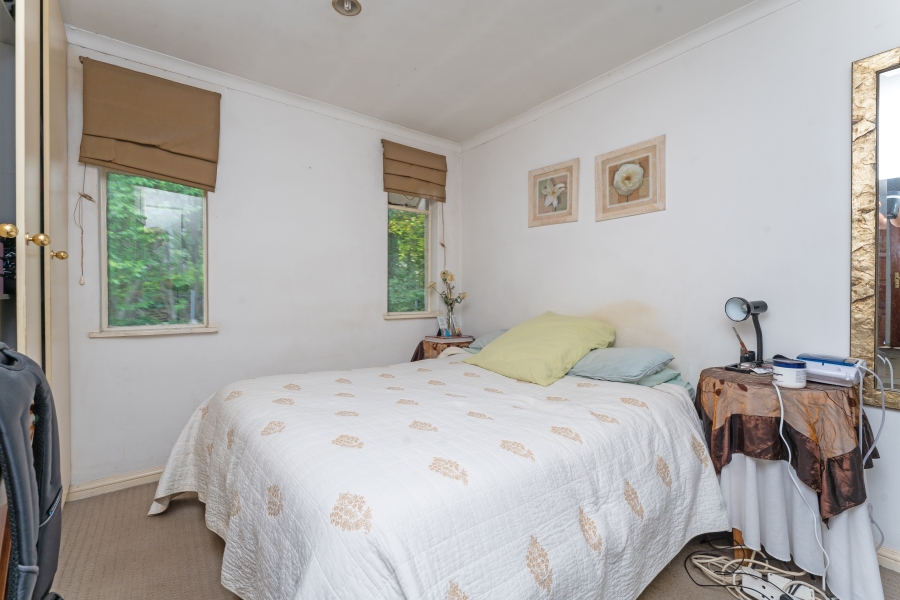 5 Bedroom Property for Sale in Glenadrienne West Gauteng