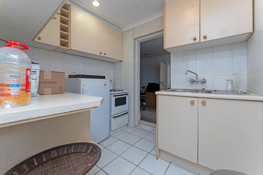 5 Bedroom Property for Sale in Glenadrienne West Gauteng