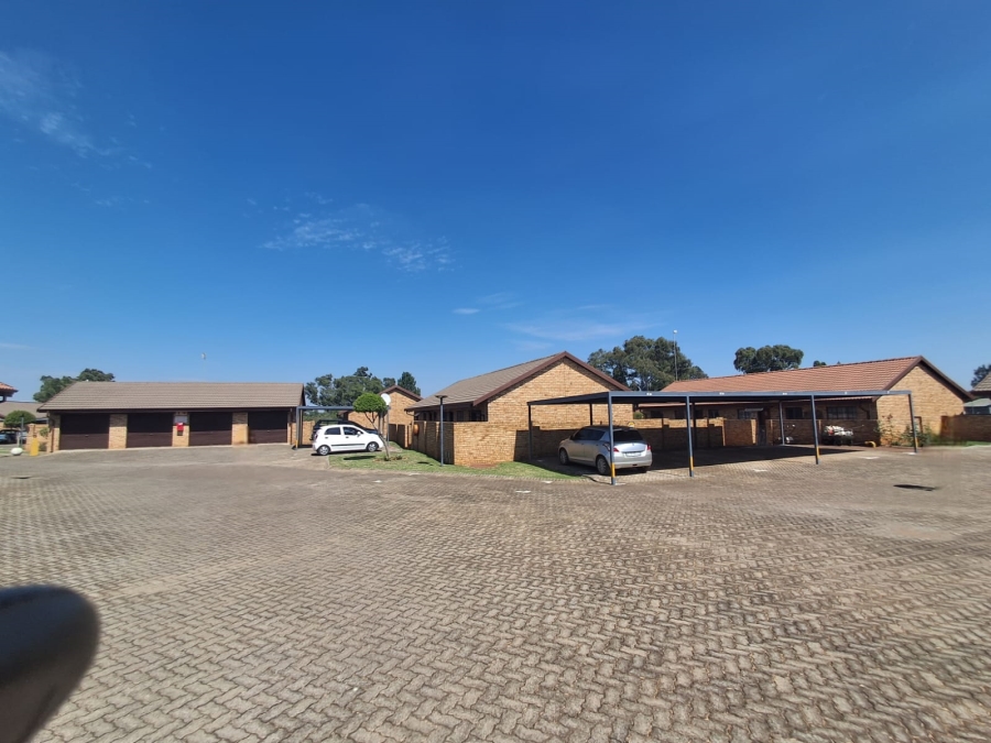 2 Bedroom Property for Sale in Riversdale Gauteng