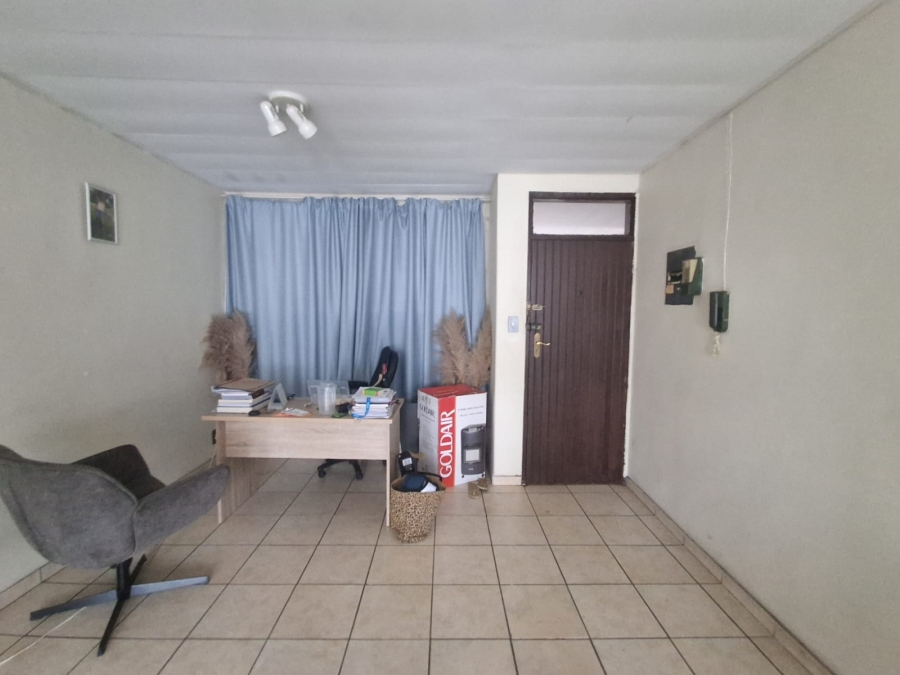 1 Bedroom Property for Sale in Vereeniging Gauteng