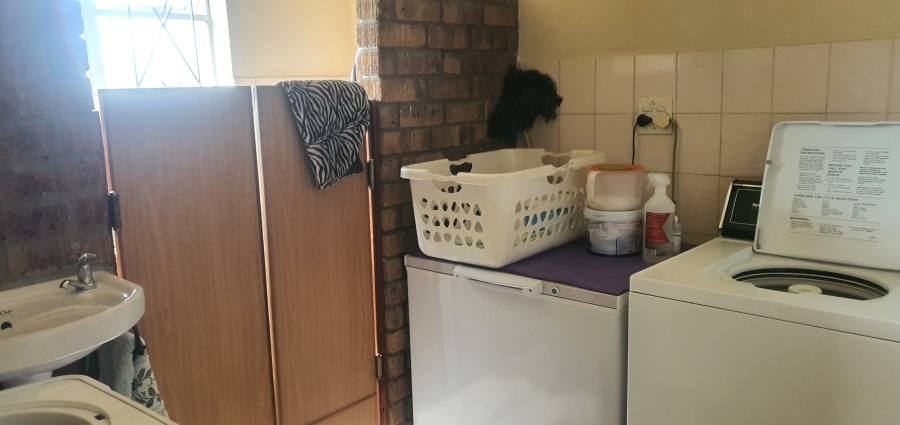 3 Bedroom Property for Sale in Heidelberg Industrial Gauteng