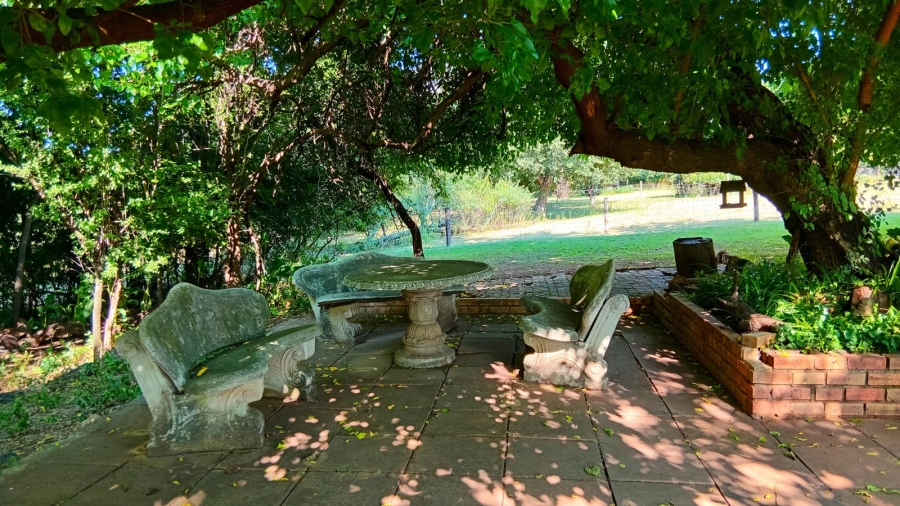 6 Bedroom Property for Sale in Glen Donald A H Gauteng