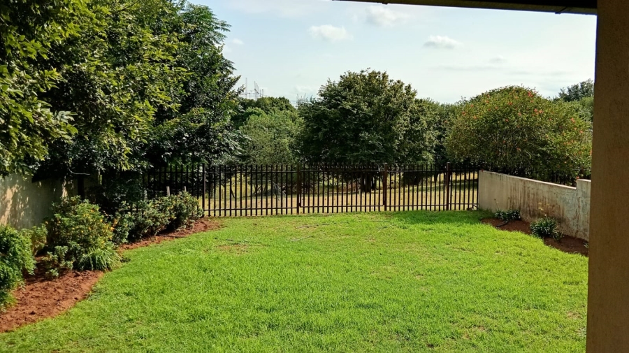 6 Bedroom Property for Sale in Glen Donald A H Gauteng