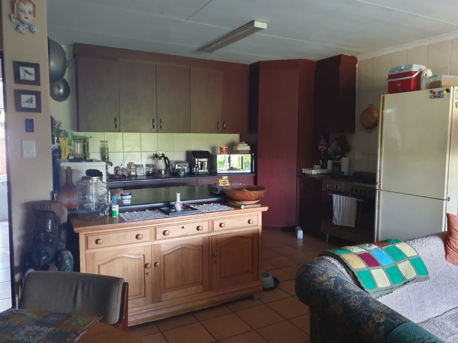 6 Bedroom Property for Sale in Glen Donald A H Gauteng