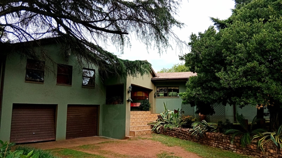 4 Bedroom Property for Sale in Glen Donald A H Gauteng